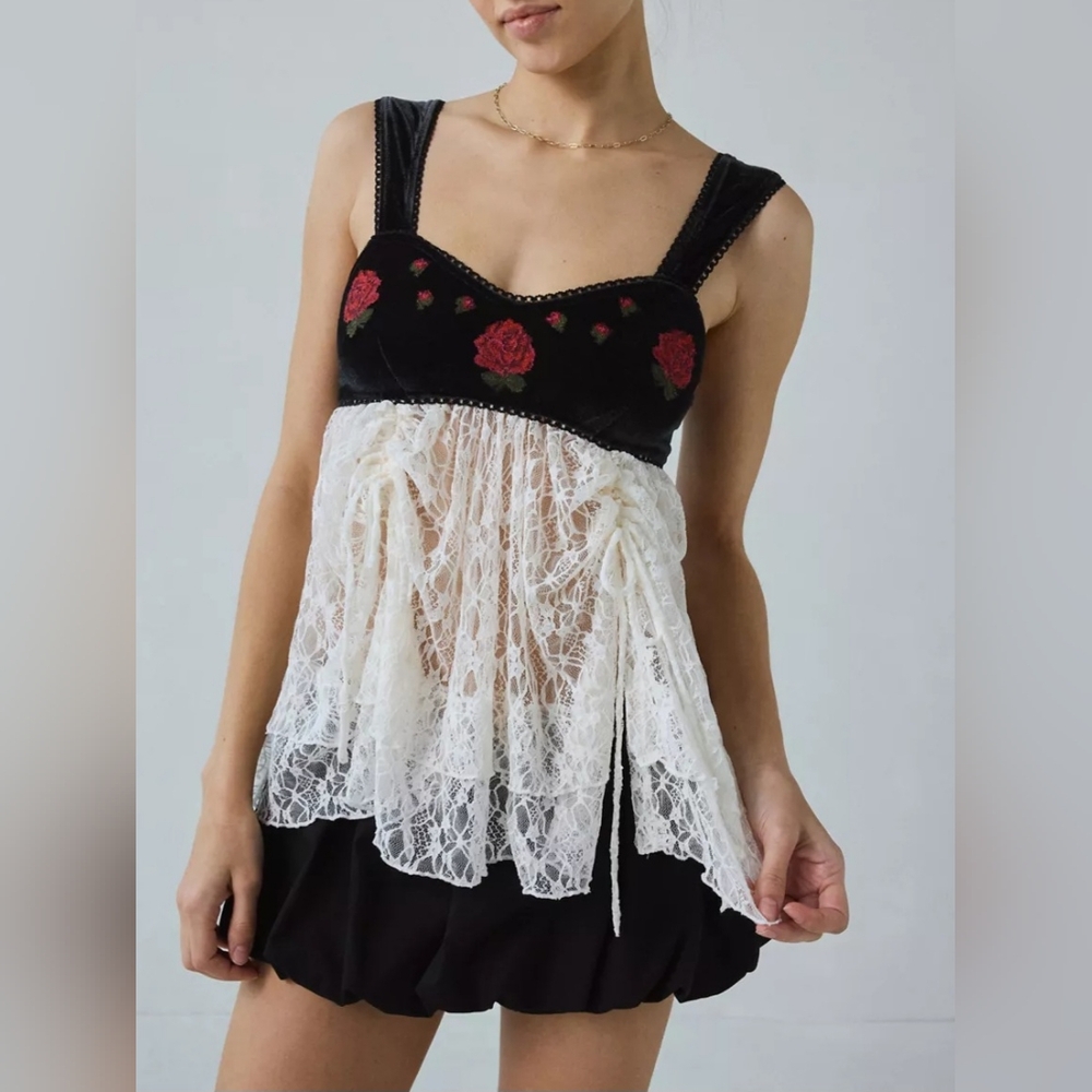 Urban Outfitters Kimchi Blue Rose Garden Embroidered Babydoll Tank